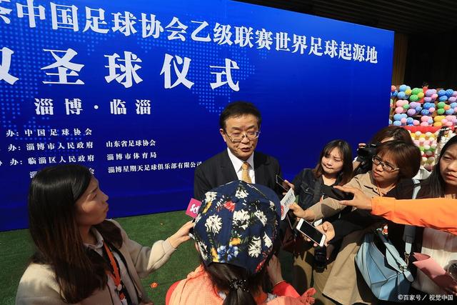 吉隆道路抢修打通首个S形弯道